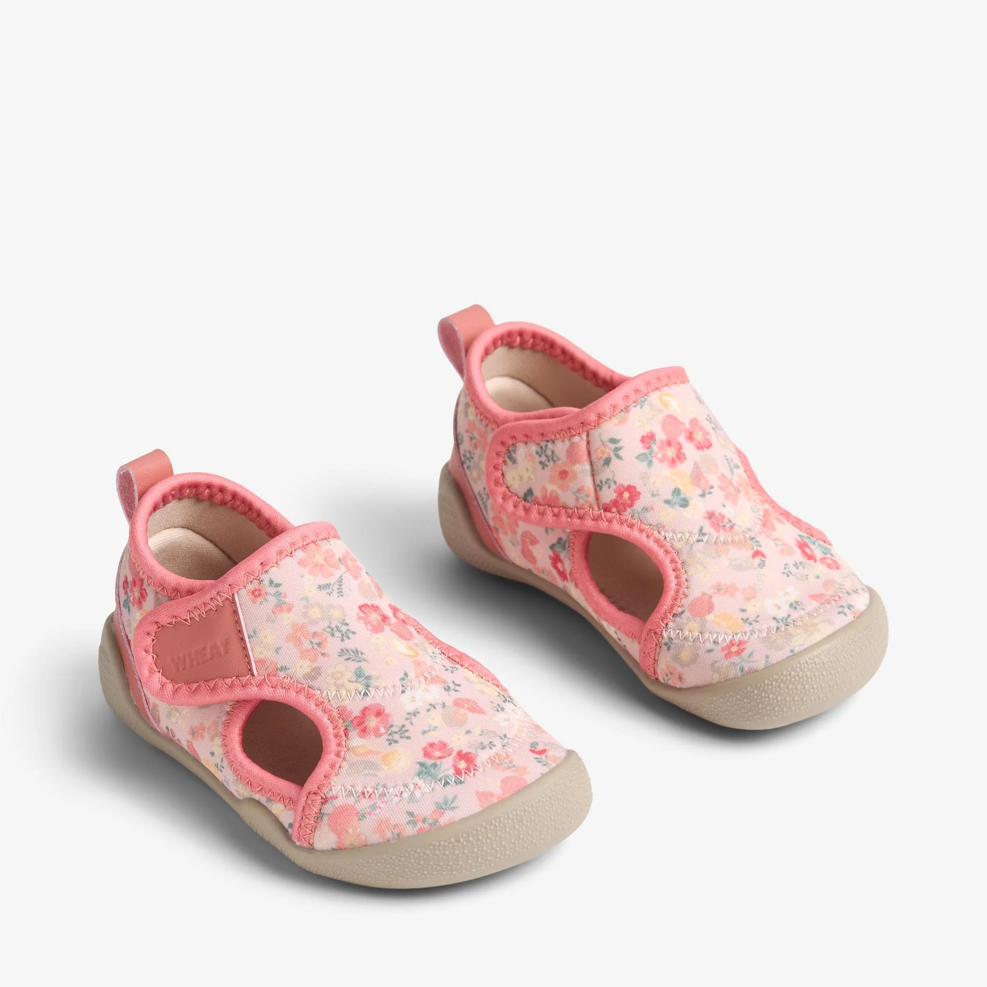 Beach Shoe Swirl - powder flowers and seashells