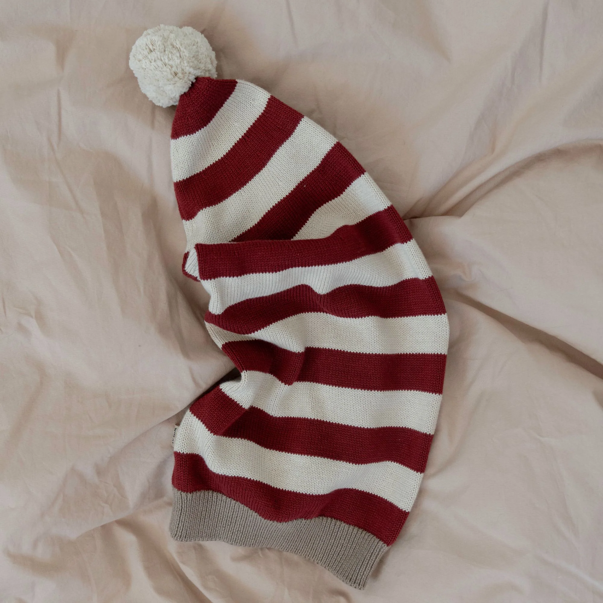 Knitted Christmas Hat - red stripe - Image 4