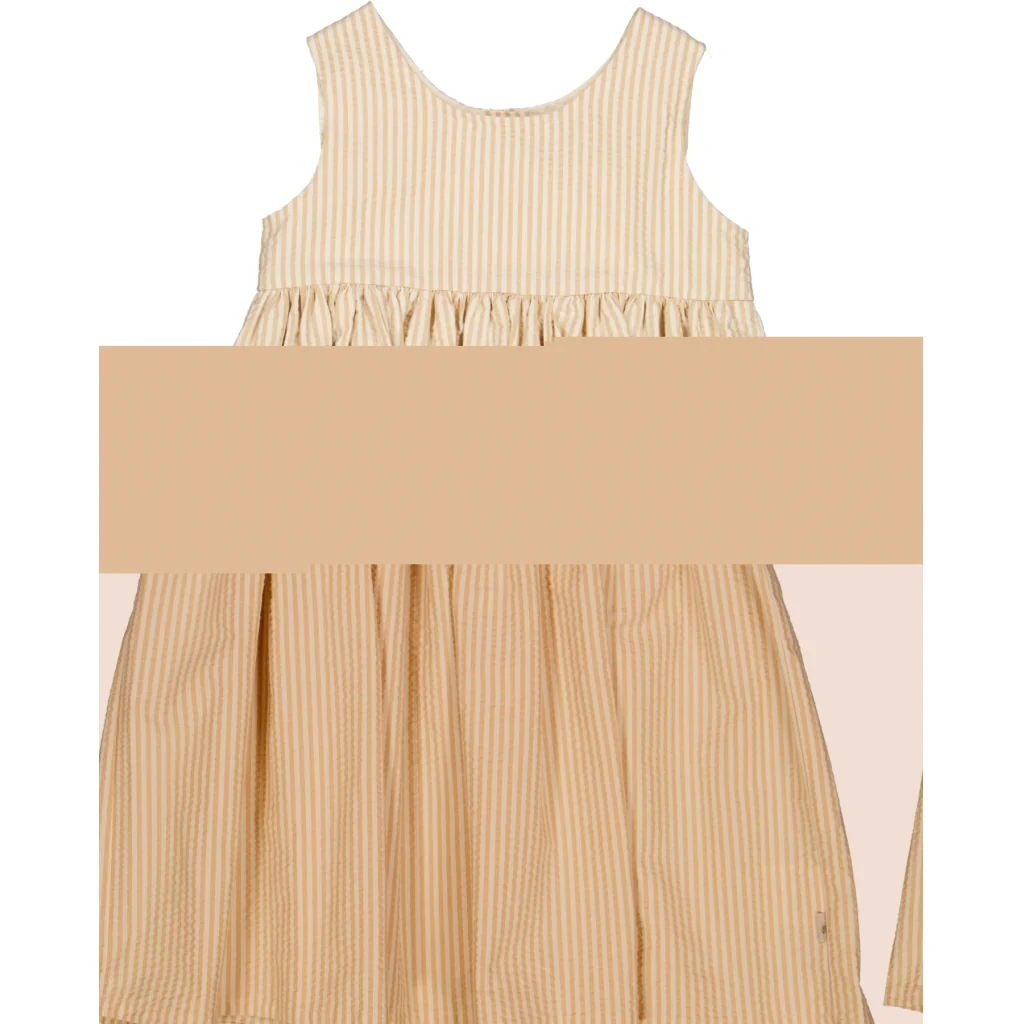 Pinafore Wrinkles